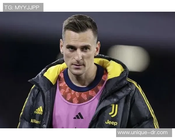 波兰足球帅哥：从莱万多夫斯基到现役新星的风采与成就